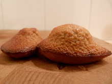 Madeleine aux fruits rouges