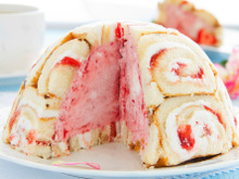 Charlotte royale aux fraises