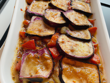 Gratin aubergine, tomates et petits lardons aux épices