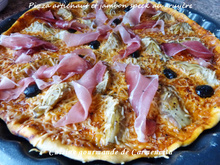 Pizza artichaut et jambon speck à l'emmental