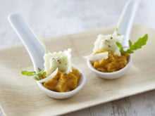 Ravioles du dauphiné en cuillère au potiron et miel