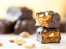 Le goût du Snickers avec le sucre en moins : on a trouvé la recette idéale pour vous faire plaisir !