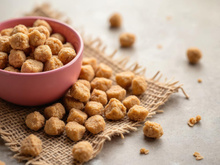 Protéines de soja texturées : comment les cuisiner pour (enfin) se régaler sans viande ?