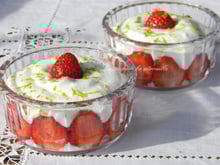 Mousse légère au citron vert et aux fraises