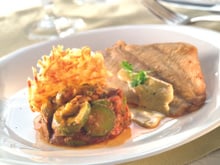 Petit carrelet, gaufre de pommes de terre et courgette à la provençale