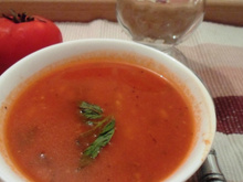 Soupe de tomates à la menthe