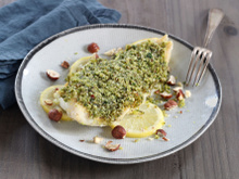 Filet de lieu en croûte d’herbes et noisettes