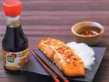 Saumon laqué à la sauce soja