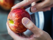 Pourquoi mange-t-on toujours le fruit en dernier lors du repas ?
