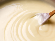 La texture d’un fromage fondu, les calories en moins : découvrez la cancoillotte