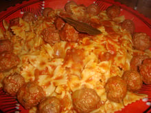 Farfalles sauce tunisienne et boulettes viande hachée