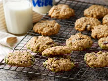 Avec cette recette, reproduisez les fameux biscuits aux flocons d'avoine et chocolat comme chez Ikea !