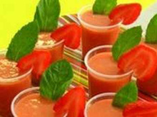 Soupe froide de melon et de fraises à l'huile d'olive