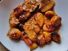 Filet mignon au Neufchâtel et aux pommes