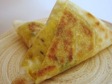 Samoussas de pomme de terre aux deux coriandres