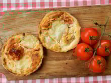 Tartelettes échalotes, tomates et pancetta
