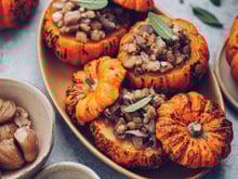 Comment faire des mini citrouilles farcies aux châtaignes, la recette automnale qui va mettre tout le monde d'accord ?