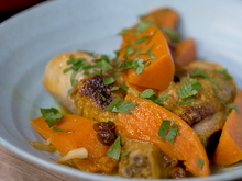 Cuisses de poulet fermier Label Rouge à la patate douce et aux raisins secs