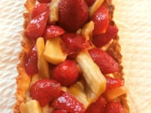 Tarte douceur fraises rhubarbe