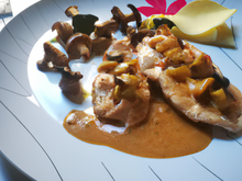 Escalopes de dinde sauce Madère Cruz & girolles