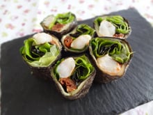 Maki aux crevettes et aux légumes