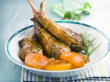 Côtes d'agneau aux abricots