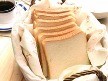 “De meilleures compositions existent” : cette diététicienne nous aide à mieux choisir notre pain de mie dans les rayons