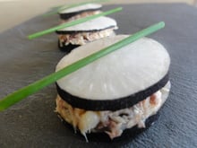 Toasts de radis noir à la sardine