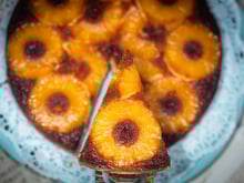 Cyril Lignac partage sa recette du gâteau renversé à l’ananas : ultra facile à faire !