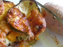 Gratin de courgettes, patates douces et viande hachée