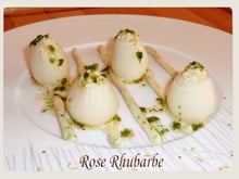 Petits oignons farcis d'une mousseline de flageolet au chèvre frais et beurre d'herbes