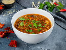 "Le bouillon qui réveille les morts" : un chef partage sa recette ultra-efficace contre la gueule de bois !