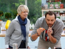 5 trucs que l’on peut faire pendant les pubs du Meilleur Pâtissier