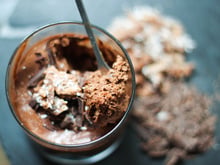 Mousse au chocolat croquante