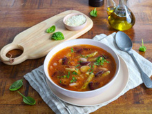 Tajine de légumes, galettes pommes de terre et saumon, minestrone ... : le menu de la semaine du 23 au 27 janvier 2023