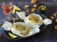 Papillotes de cabillaud en croûte de Noix du Périgord AOP