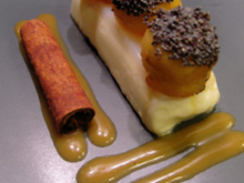 Panna cotta à la cannelle et ses billes de pommes CALVAmélisée