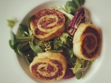 Crêpes roulées farcies, façon Fleischschnackas