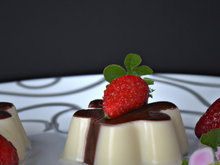 Panna cotta traditionnelle au chocolat blanc et aux fraises