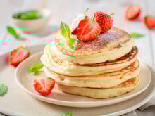 Une diététicienne partage sa recette de pancakes IG bas parfait pour le petit déjeuner !