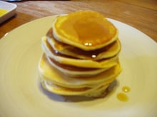 Pancakes au beurre et au miel