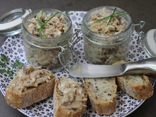 Rillettes de maquereaux au roquefort et aux noix