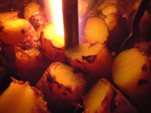 Patate au feu de bois