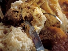 Terrine de foie de porc aux pruneaux et à la chicorée