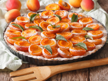 "La meilleure tarte à l’abricot de ma vie" : François-Régis Gaudry partage la recette qu’il a dégustée dans un restaurant d’exception !