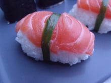 Sushis chèvre, concombre et saumon