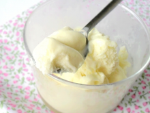 Glace au chocolat blanc (sans œuf, sans sucre ajouté)