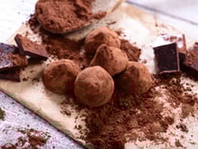 Nina Métayer vous apprend à faire ses truffes au chocolat (et c'est un jeu d'enfant)