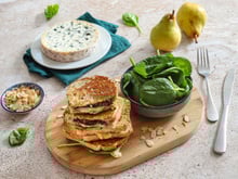 Grilled cheese à la Fourme d’Ambert AOP, poires et amandes