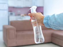 La vodka, désodorisant naturel ? Cette astuce va vous changer la vie !